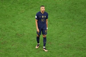 Barcelona vice-president reacts to Kylian Mbappe links: “Not here to feed rumours”